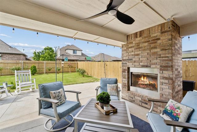 9040 NW 119th Street, Yukon, OK 73099