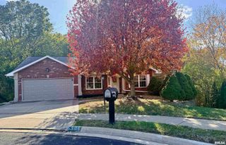 6905 N FLAGSTONE Court, Peoria, IL 61615