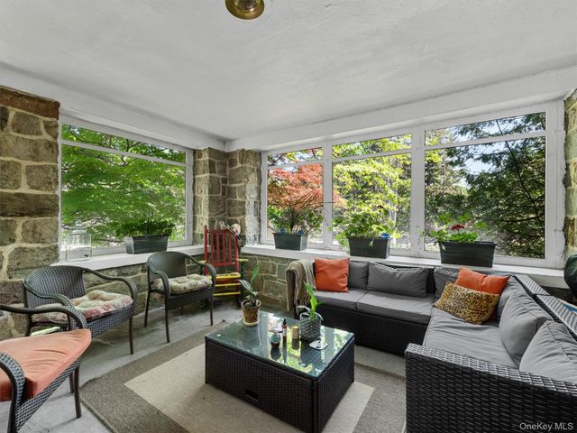 1 Finnegan Lane, Montebello, NY 10901