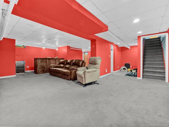 1 Finnegan Lane, Montebello, NY 10901