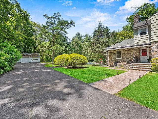 1 Finnegan Lane, Montebello, NY 10901