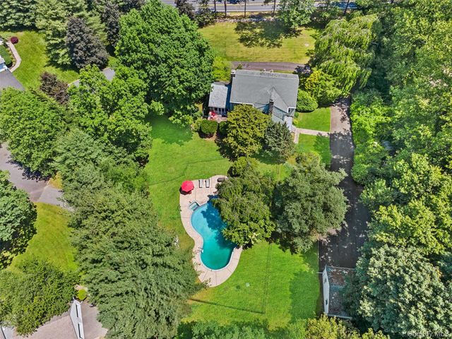 1 Finnegan Lane, Montebello, NY 10901