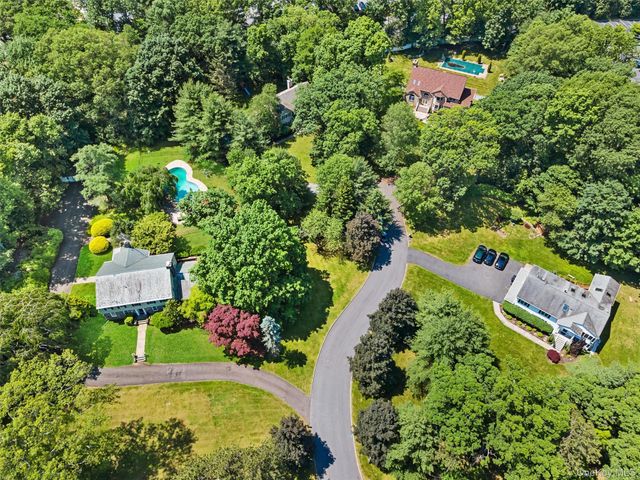 1 Finnegan Lane, Montebello, NY 10901