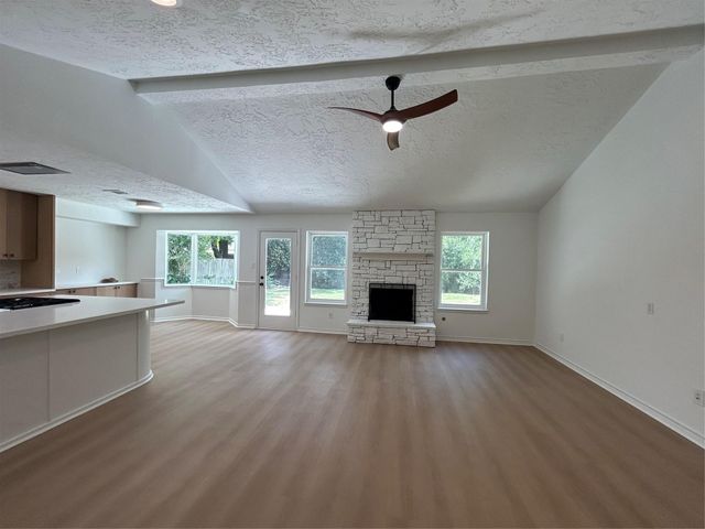 12118 Dorrance Lane, The Meadows, TX 77477