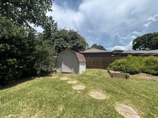 12118 Dorrance Lane, The Meadows, TX 77477