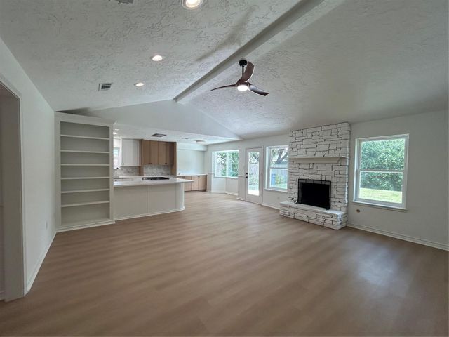 12118 Dorrance Lane, The Meadows, TX 77477