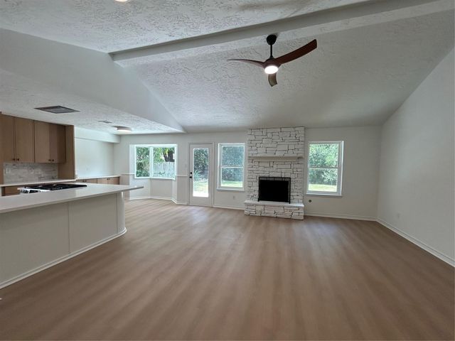12118 Dorrance Lane, The Meadows, TX 77477