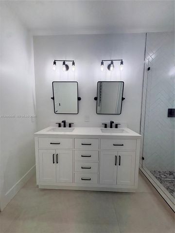 8932 NW 149th Terrace na, Miami Lakes, FL 33018