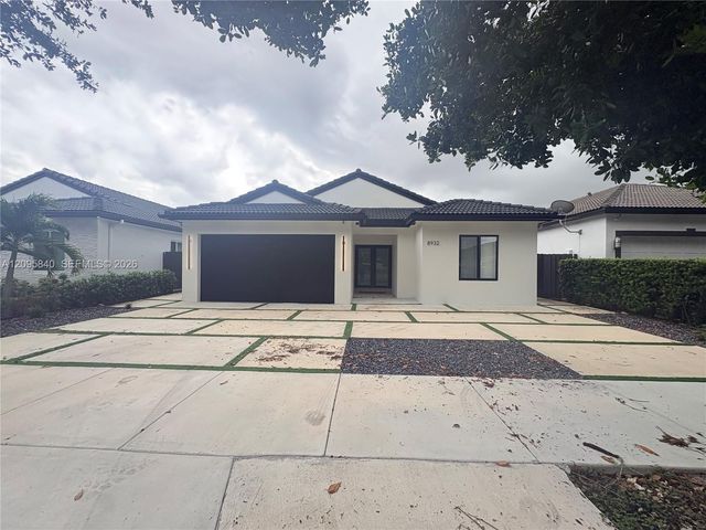 8932 NW 149th Terrace na, Miami Lakes, FL 33018