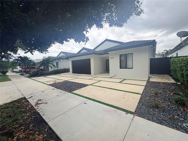 8932 NW 149th Terrace na, Miami Lakes, FL 33018