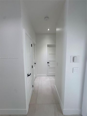 8932 NW 149th Terrace na, Miami Lakes, FL 33018