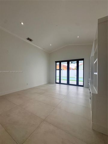 8932 NW 149th Terrace na, Miami Lakes, FL 33018