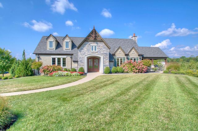 814 Yorkshire Drive, Alexandria, KY 41001