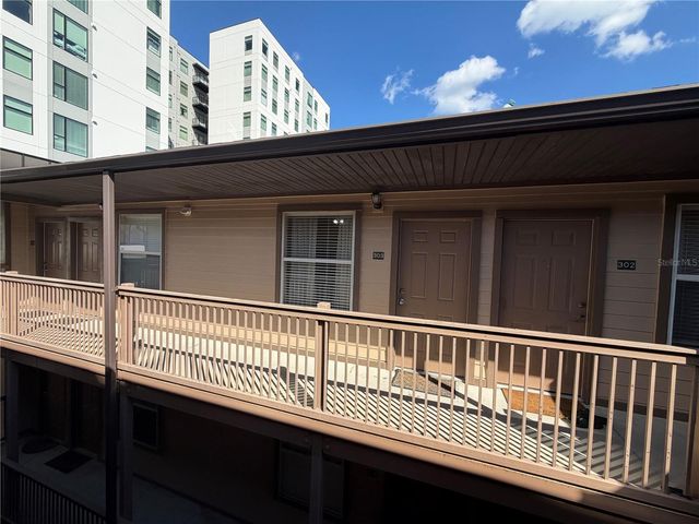 1220 SW 1ST AVENUE 303, Gainesville, FL 32601