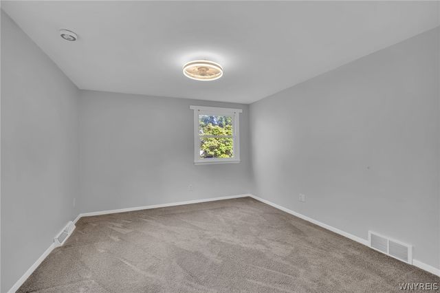 13 Banner Avenue, Lancaster, NY 14086