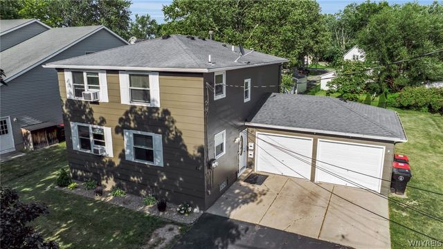 13 Banner Avenue, Lancaster, NY 14086