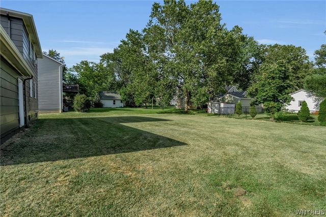 13 Banner Avenue, Lancaster, NY 14086