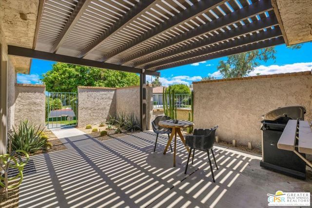 1129 Trofeo Circle, Palm Springs, CA 92262