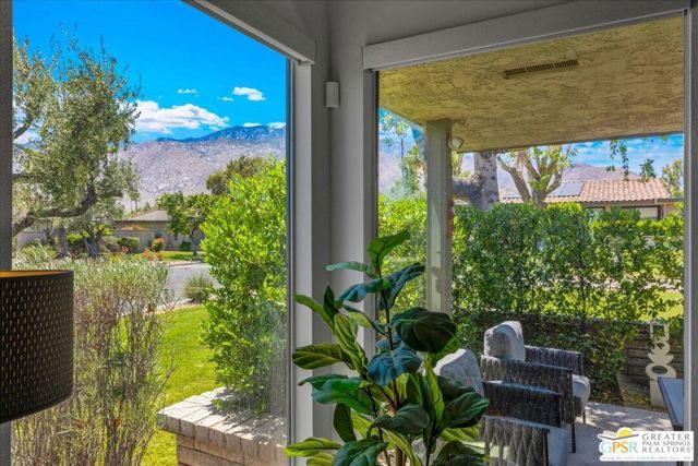 1129 Trofeo Circle, Palm Springs, CA 92262