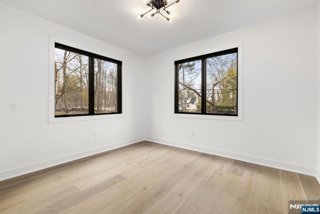 45 Riverview Terrace, Mahwah, NJ 07430