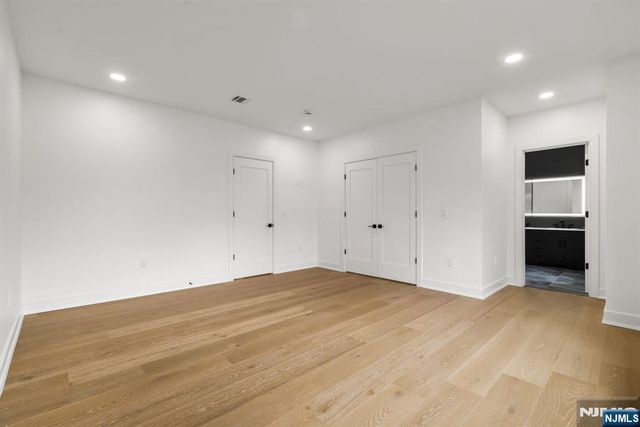 45 Riverview Terrace, Mahwah, NJ 07430