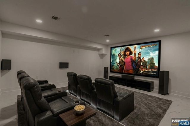 45 Riverview Terrace, Mahwah, NJ 07430