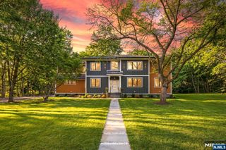 45 Riverview Terrace, Mahwah, NJ 07430