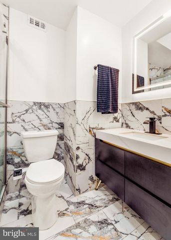 1809 FOX CHASE RD, Philadelphia, PA 19152