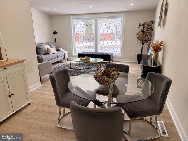 8333 SCOTTS LEVEL, Baltimore, MD 21208