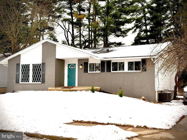 8333 SCOTTS LEVEL, Baltimore, MD 21208