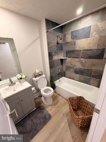 8333 SCOTTS LEVEL, Baltimore, MD 21208