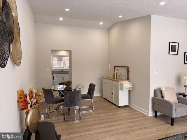 8333 SCOTTS LEVEL, Baltimore, MD 21208