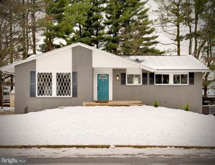 8333 SCOTTS LEVEL, Baltimore, MD 21208