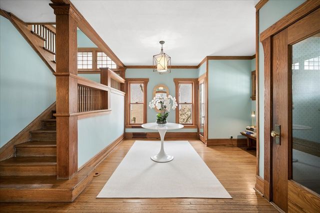 838 Lincoln Avenue, Winnetka, IL 60093