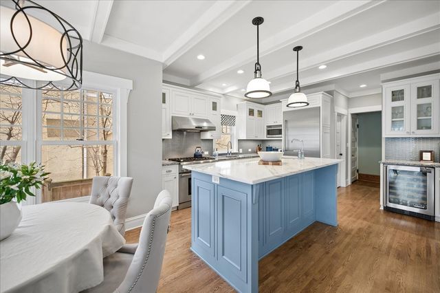 838 Lincoln Avenue, Winnetka, IL 60093