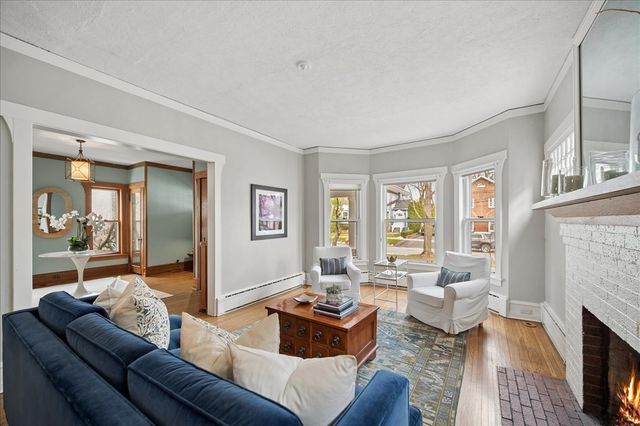 838 Lincoln Avenue, Winnetka, IL 60093