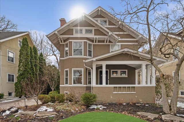 838 Lincoln Avenue, Winnetka, IL 60093