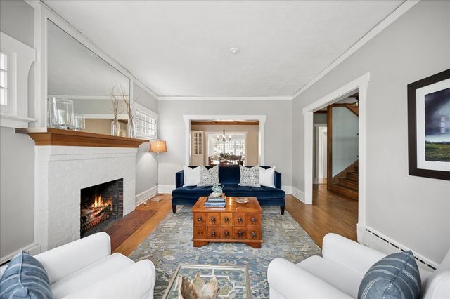 838 Lincoln Avenue, Winnetka, IL 60093