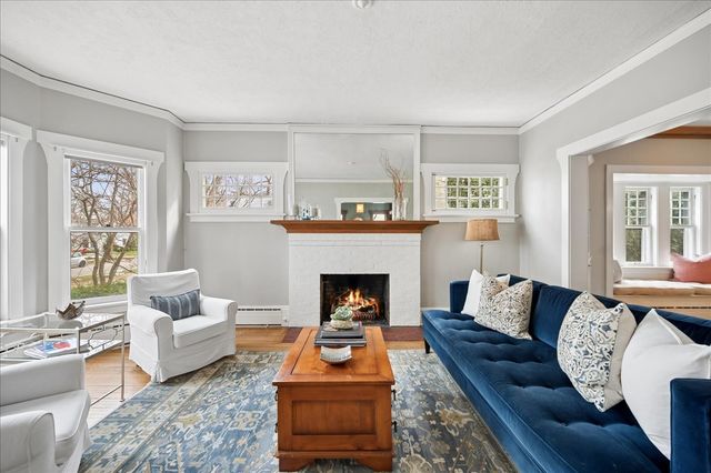 838 Lincoln Avenue, Winnetka, IL 60093