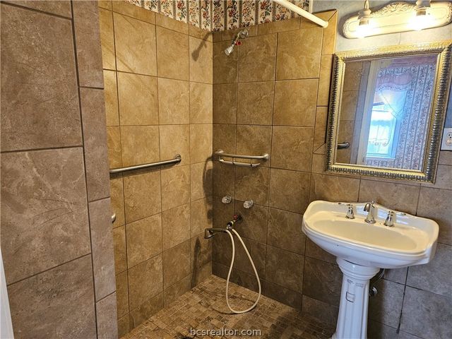 716 Dogwood, Robinson, TX 76706