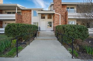 1100 50th Street 2207, West Des Moines, IA 50266