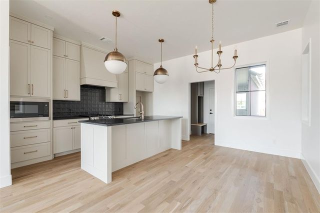 1624 S Douglas Avenue, Oklahoma City, OK 73108