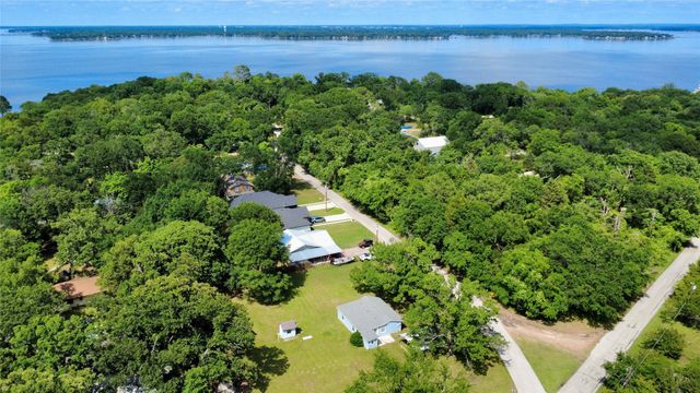 816 BRADLEYS Bend, Tool, TX 75143