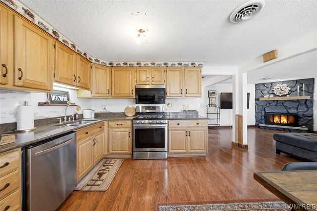 4528 Roundtree Road, Hamburg, NY 14075