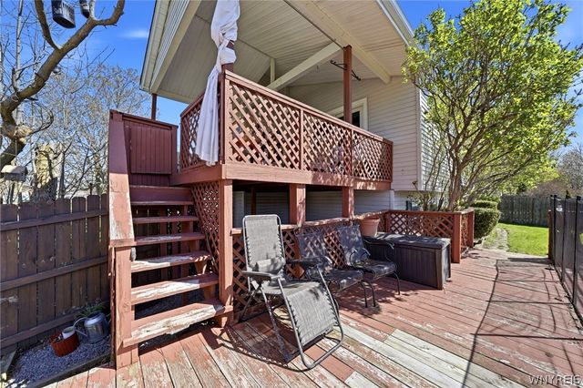 4528 Roundtree Road, Hamburg, NY 14075