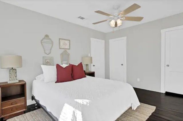 1135 Woodland Street B, Houston, TX 77009