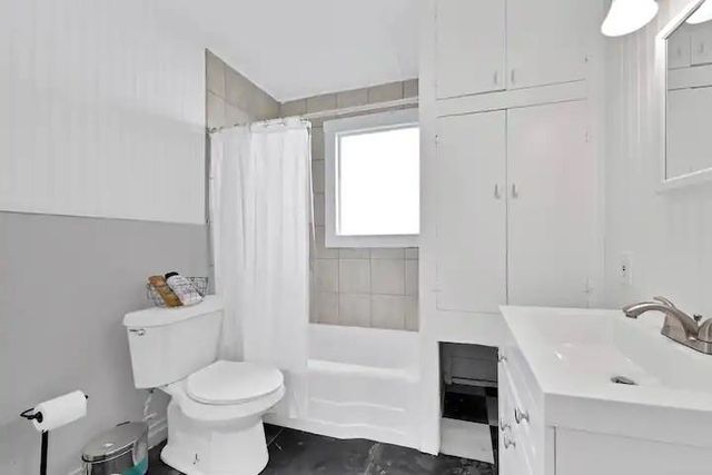 1135 Woodland Street B, Houston, TX 77009