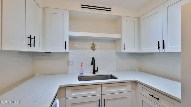 1415 Ocean Shore Blvd Apt 211, Ormond Beach, FL 32176