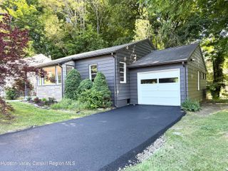 52 Marys Avenue, Kingston, NY 12401