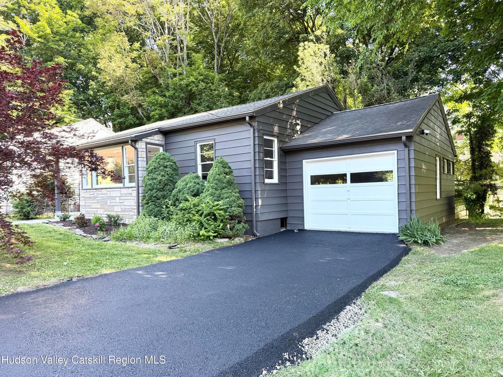 52 Marys Avenue, Kingston, NY 12401